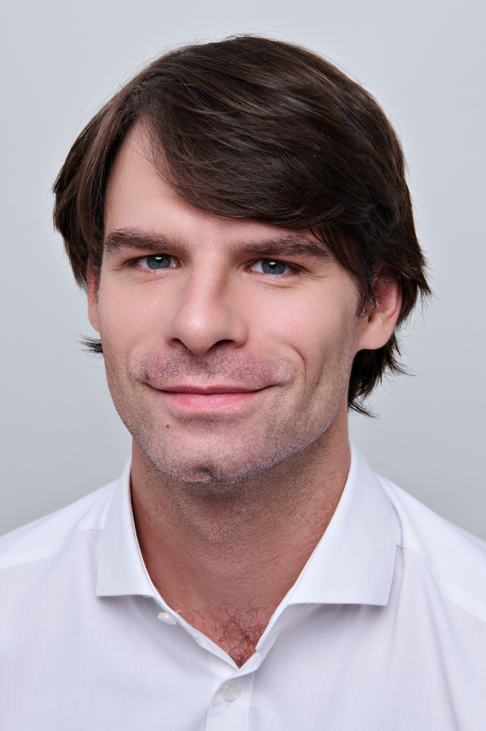Егор Лесников