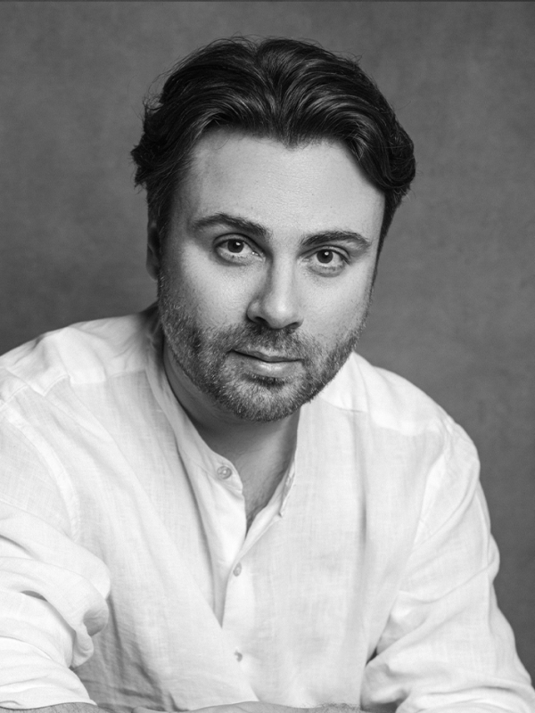 Евгений Хазов