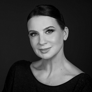 Екатерина Стриженова