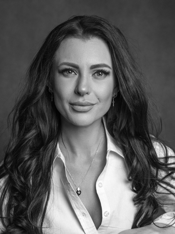Елена Синилова
