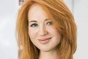 Юлия Свежакова