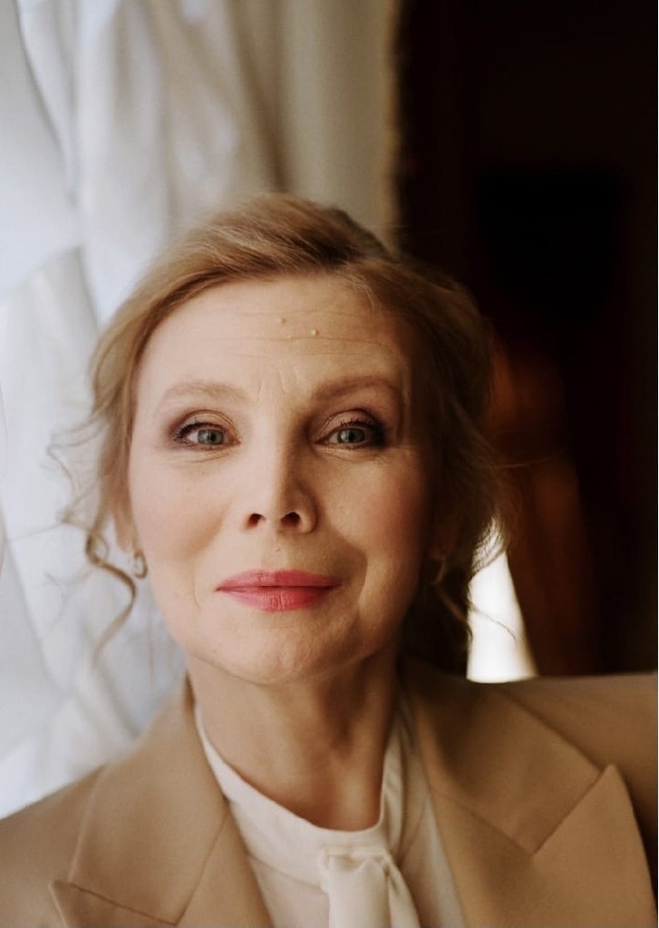 Елена Перцева