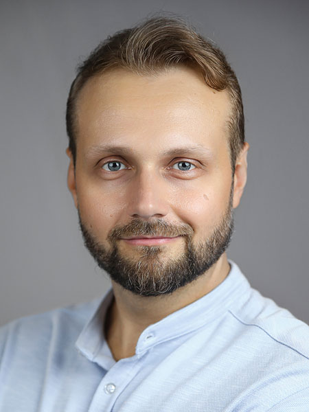 Денис Стебунов