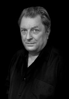 Валерий Новиков