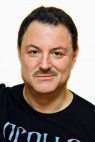 Максим Леонидов