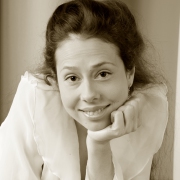 Алиса Попова