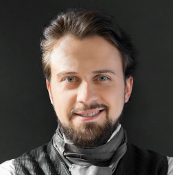 Виталий Фомин