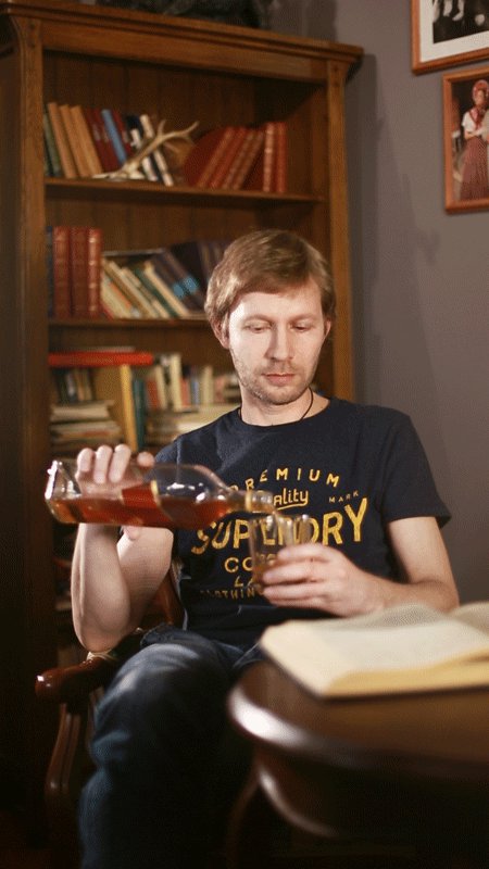 Олег Любимов